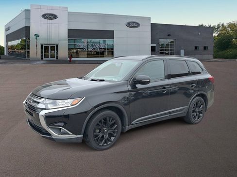 Used 2018 Mitsubishi Outlander LE FWD image 1
