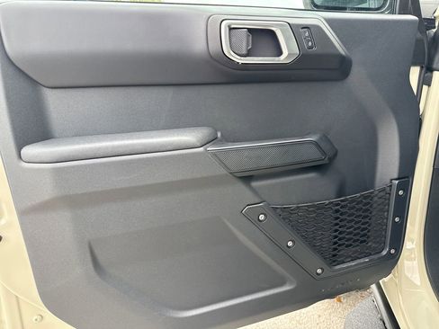 New 2025 Ford Bronco Badlands image 19