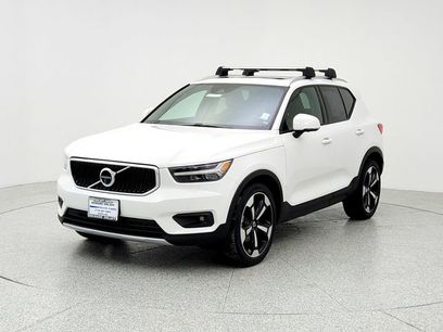 Used 2020 Volvo XC40 T5 Momentum