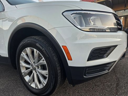 Used 2018 Volkswagen Tiguan S image 41