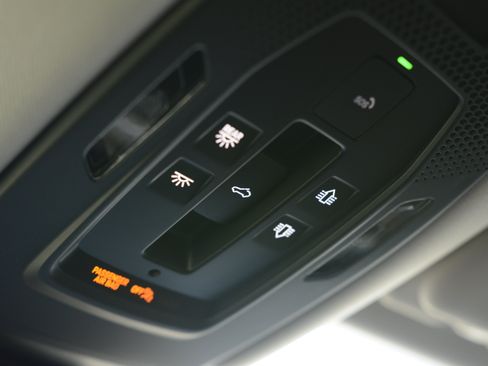 Certified 2026 Porsche Cayenne AWD/4WD image 20
