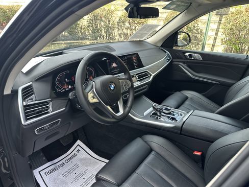 Certified 2022 BMW X7 xDrive40i w/ Executive Package image 11