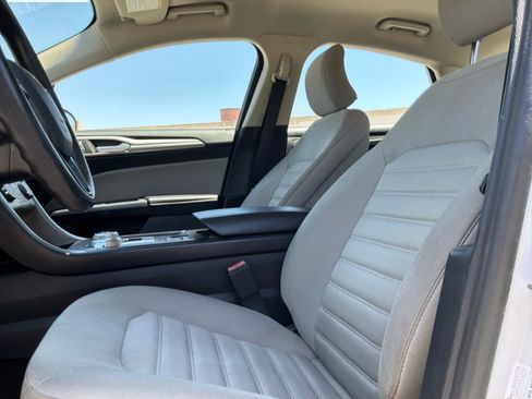 Used 2019 Ford Fusion S FWD image 11
