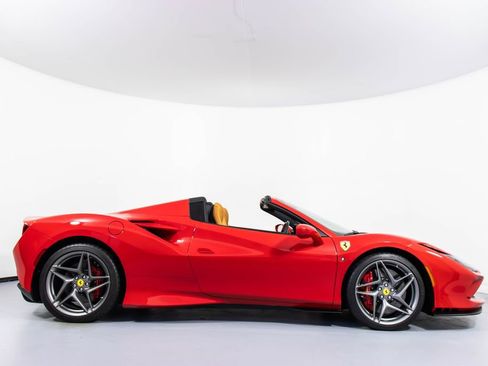 Certified 2023 Ferrari F8 Tributo RWD image 3