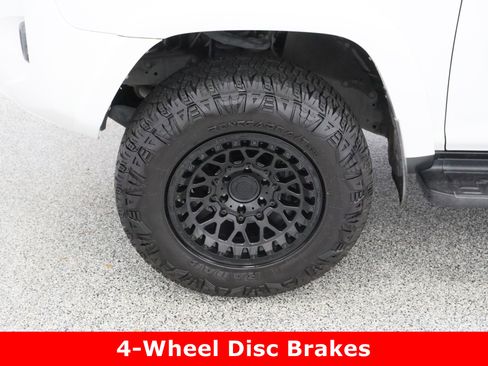 Used 2018 Toyota 4Runner SR5 image 11