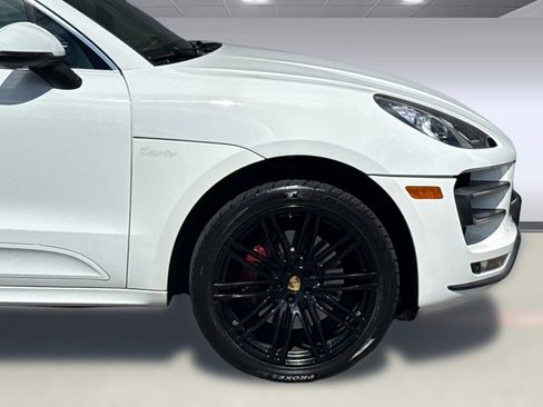Used 2016 Porsche Macan Turbo AWD/4WD image 35