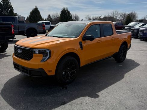 New 2026 Ford Maverick Lariat w/ Black Appearance Package image 5