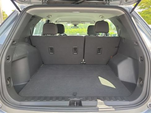 Used 2023 Chevrolet Equinox LS FWD image 8