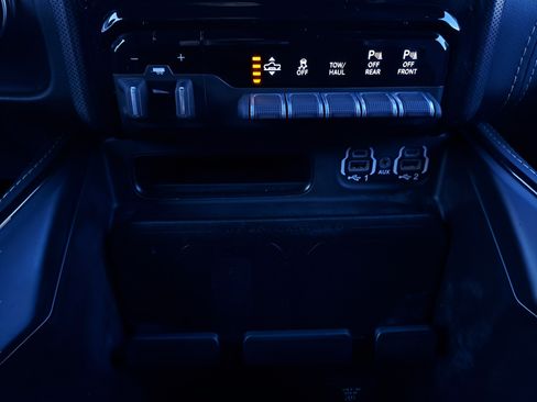 Used 2022 RAM 1500 Limited w/ Body-Colour Bumper Group AWD/4WD image 22