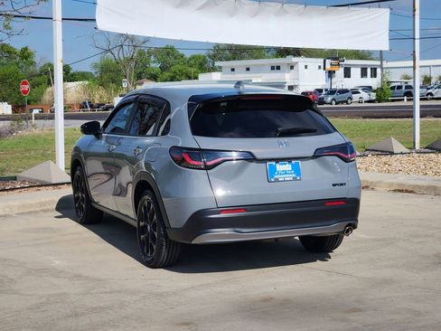 Certified 2025 Honda HR-V Sport image 7