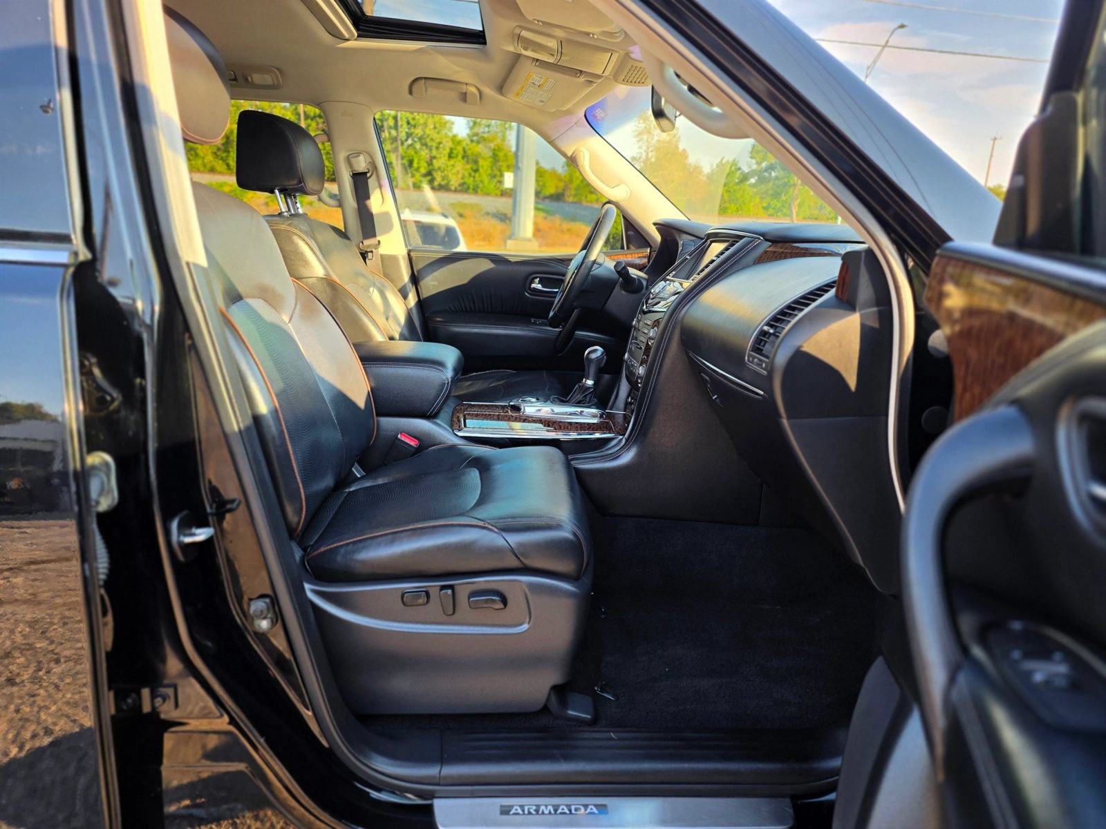 Used 2017 Nissan Armada Platinum w/ Captain Seat Package RWD image 19