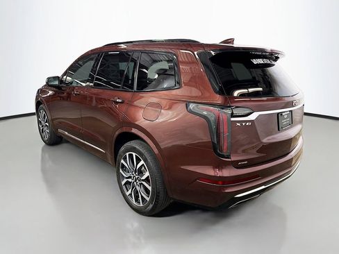 Used 2022 Cadillac XT6 Sport w/ Technology Package AWD/4WD image 7