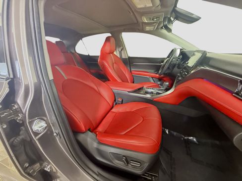 Used 2023 Toyota Camry XSE image 29