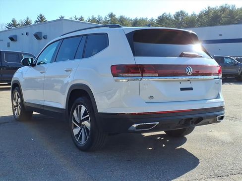 Used 2025 Volkswagen Atlas SE image 30