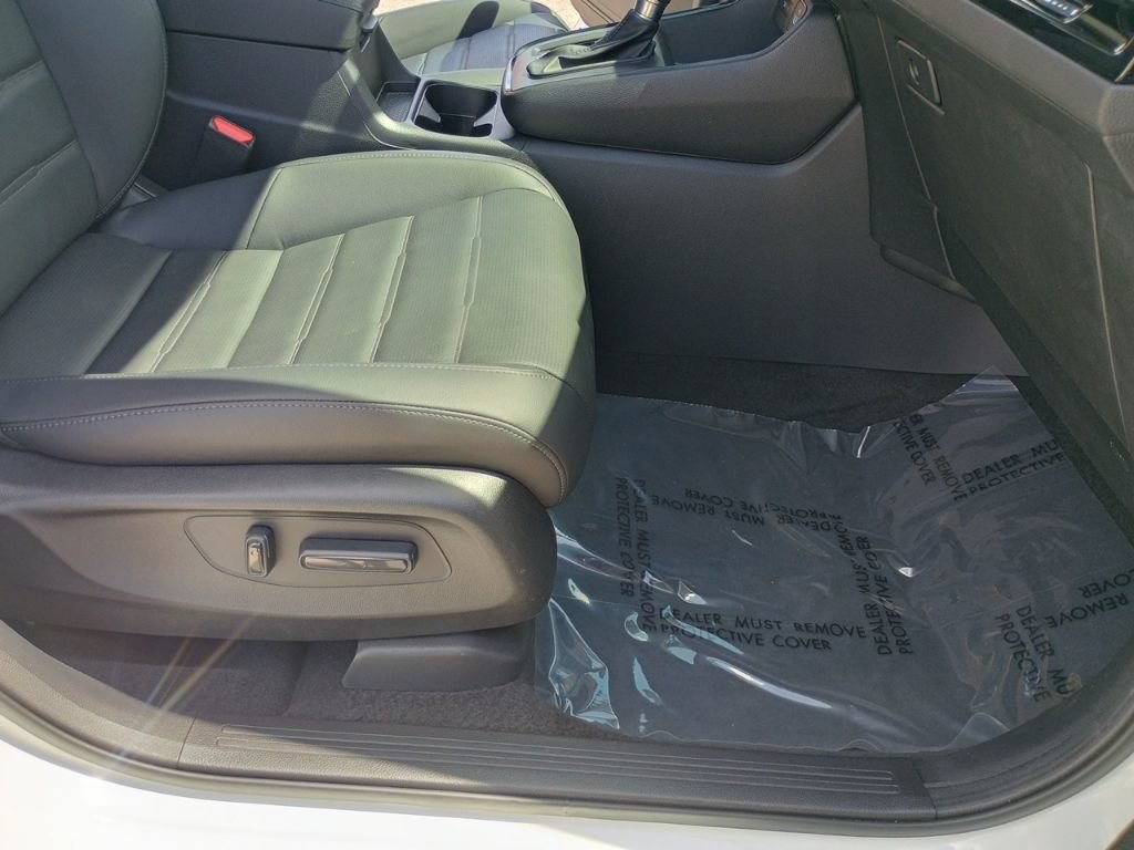 Used 2025 Honda CR-V EX-L image 23