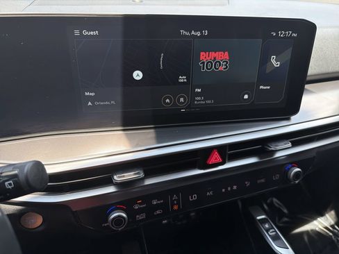 Used 2025 Kia Sorento S FWD image 21