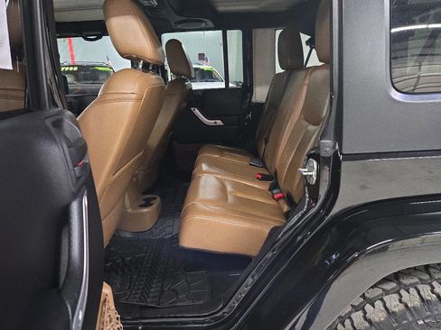 Used 2013 Jeep Wrangler Unlimited Sahara w/ Trailer Tow Group image 20