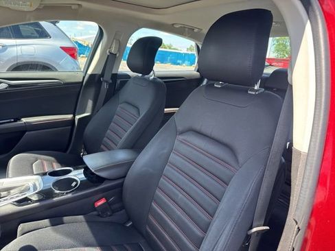 Used 2014 Ford Fusion SE FWD image 14