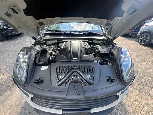 Used 2021 Porsche Macan S AWD/4WD image 43