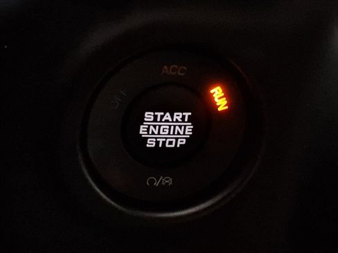 Used 2023 Jeep Wrangler Sport image 17