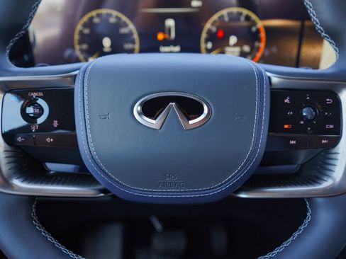 New 2026 INFINITI QX80 4WD image 10