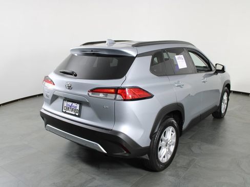 Used 2024 Toyota Corolla Cross LE FWD image 23