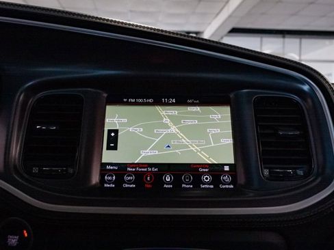 Used 2022 Dodge Charger SXT w/ Plus Group image 13