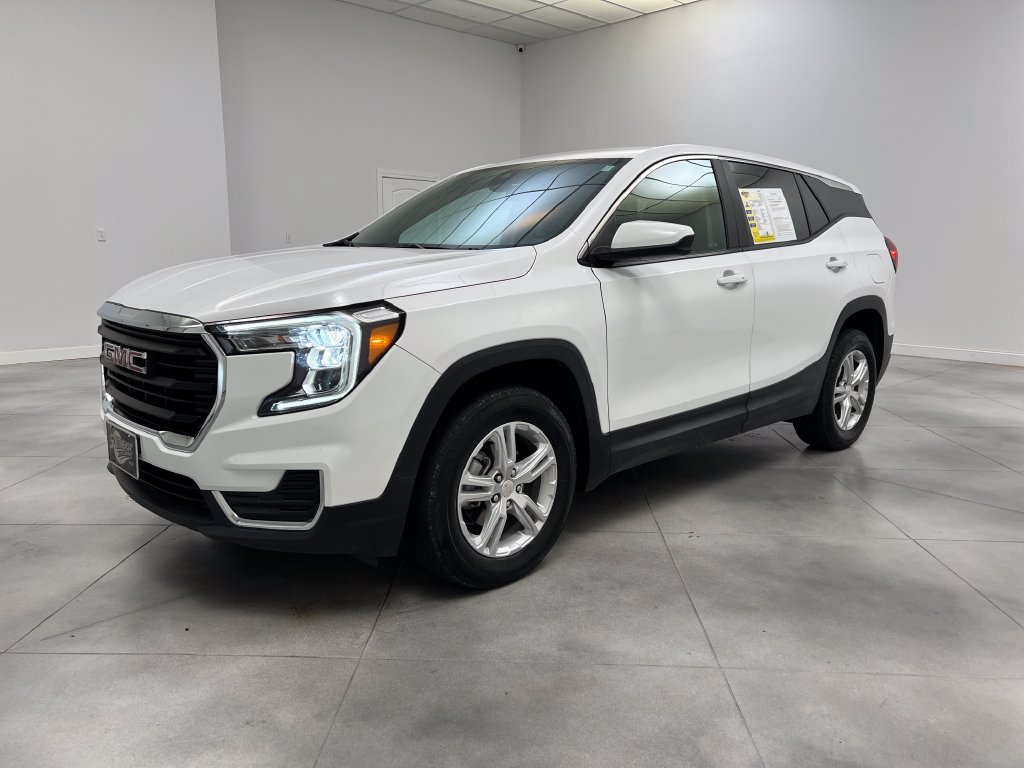 Used 2024 GMC Terrain SLE AWD/4WD image 4