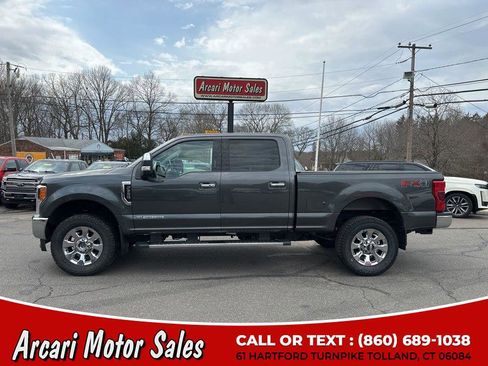 Used 2019 Ford F350 Lariat w/ Lariat Ultimate Package image 2
