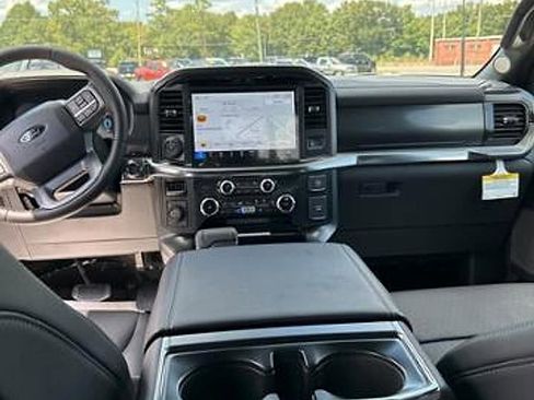 New 2025 Ford F150 Lariat w/ Equipment Group 501A Mid image 35