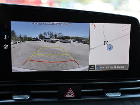 Used 2025 Hyundai Elantra SEL FWD image 26