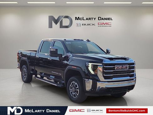 Used 2025 GMC Sierra 2500 SLT w/ SLT Convenience Package image 1