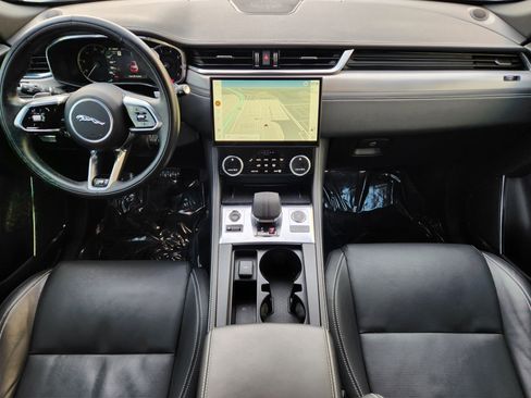 Certified 2023 Jaguar F-PACE R-Dynamic S AWD/4WD image 29