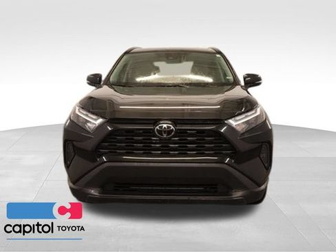 Used 2025 Toyota RAV4 XLE AWD/4WD image 6