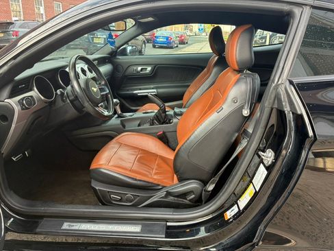 Used 2019 Ford Mustang GT Premium w/ Black Accent Package RWD image 13