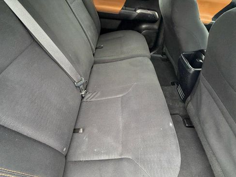 Used 2018 Toyota Tacoma SR5 image 16