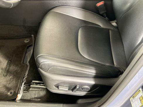 Used 2023 Kia Sportage EX FWD image 19