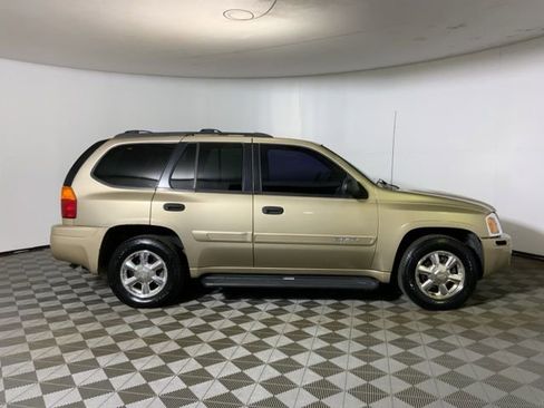 Used 2004 GMC Envoy SLE AWD/4WD image 4