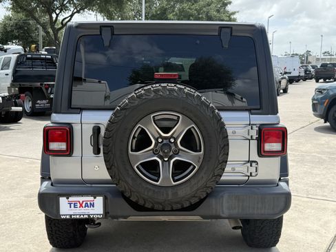 Used 2019 Jeep Wrangler Unlimited Sport S AWD/4WD image 6
