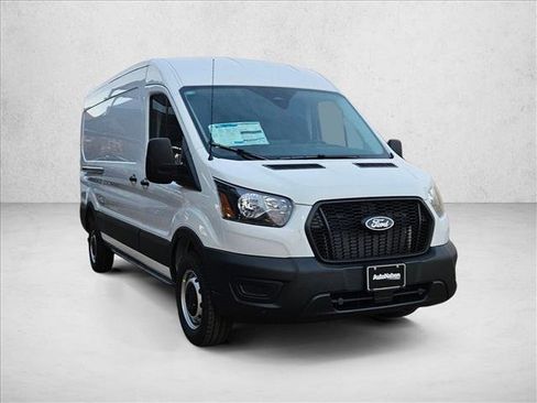 New 2026 Ford Transit 250 148 Medium Roof w/ Load Area Protection Package RWD image 7