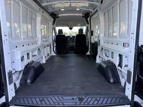 Used 2023 Ford Transit 250 Medium Roof RWD image 15