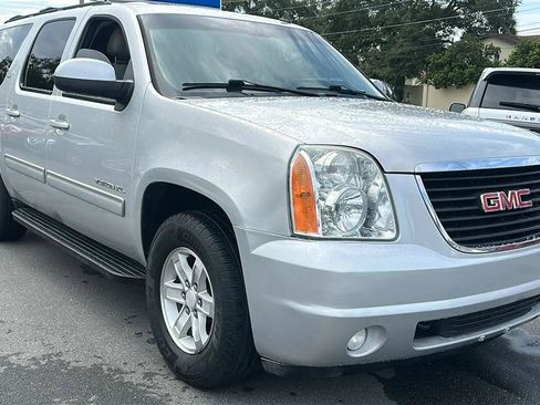 Used 2014 GMC Yukon XL SLT RWD image 4