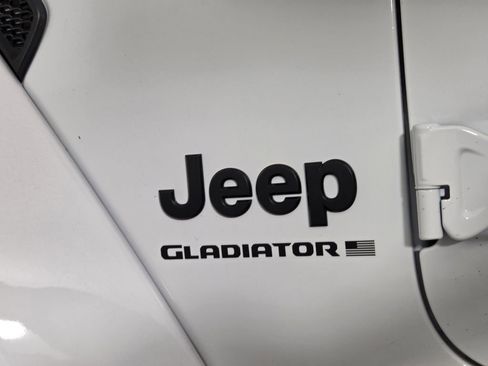 New 2026 Jeep Gladiator Sport image 11