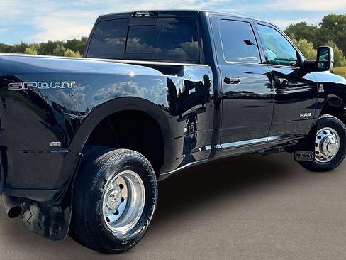 Used 2026 RAM 3500 Laramie w/ Sport Appearance Package AWD/4WD image 11