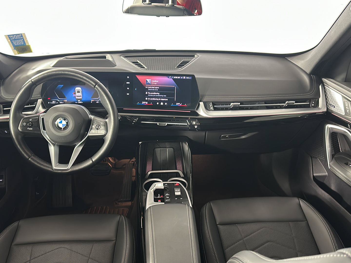 Used 2025 BMW X1 xDrive28i w/ Premium Package AWD/4WD image 2