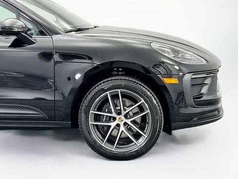 Used 2026 Porsche Macan AWD/4WD image 11