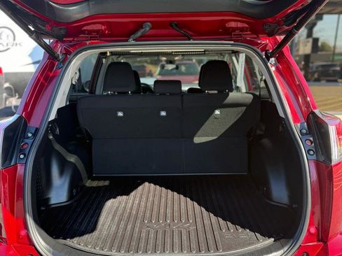 Used 2018 Toyota RAV4 XLE image 17