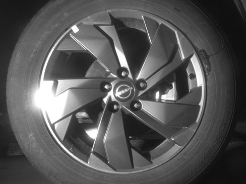 Used 2025 Nissan Rogue SV FWD image 13
