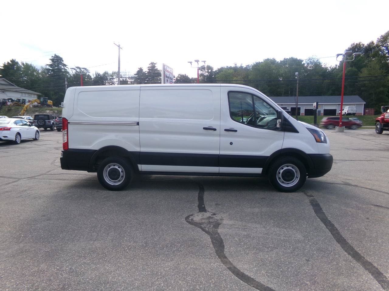 Used 2019 Ford Transit 150 130 Low Roof RWD image 18