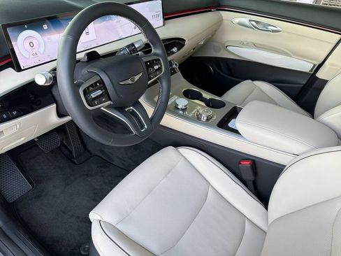 New 2026 Genesis GV70 2.5T Advanced AWD/4WD image 10